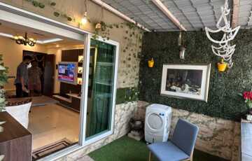 Terrace with small bar counter