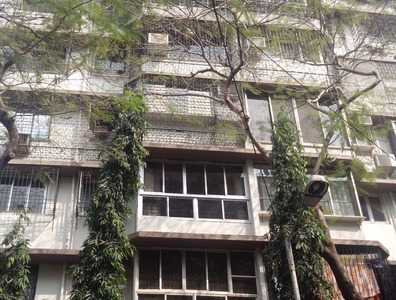 3 BHK Apartment For Sale At 10th Road, Khar West.