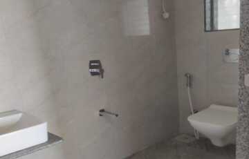 2 bhk for sale in 19 North building Kandivali West