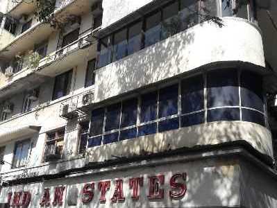 3 BHK Apartment For Rent At Maharshi Karve Road, Marine Lines.