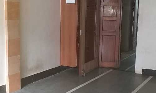 Office space or Residential in Gurukrupa Building in Marine Lines