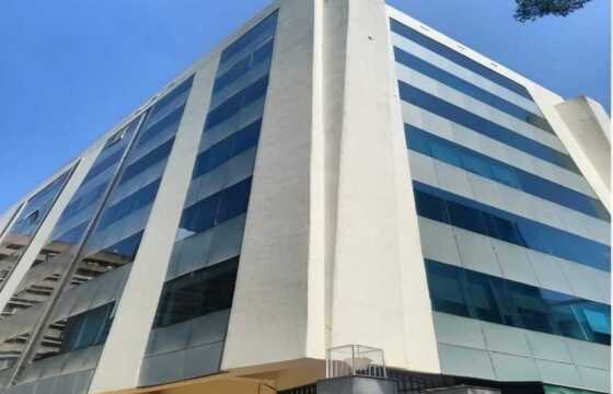 Sale 800 sft Office in Andheri W, Off Link Rd, Durga Chamber.