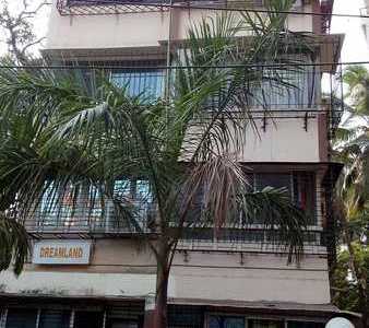1 BHK Apartment For Sale At Pali Hill, Bandra West.