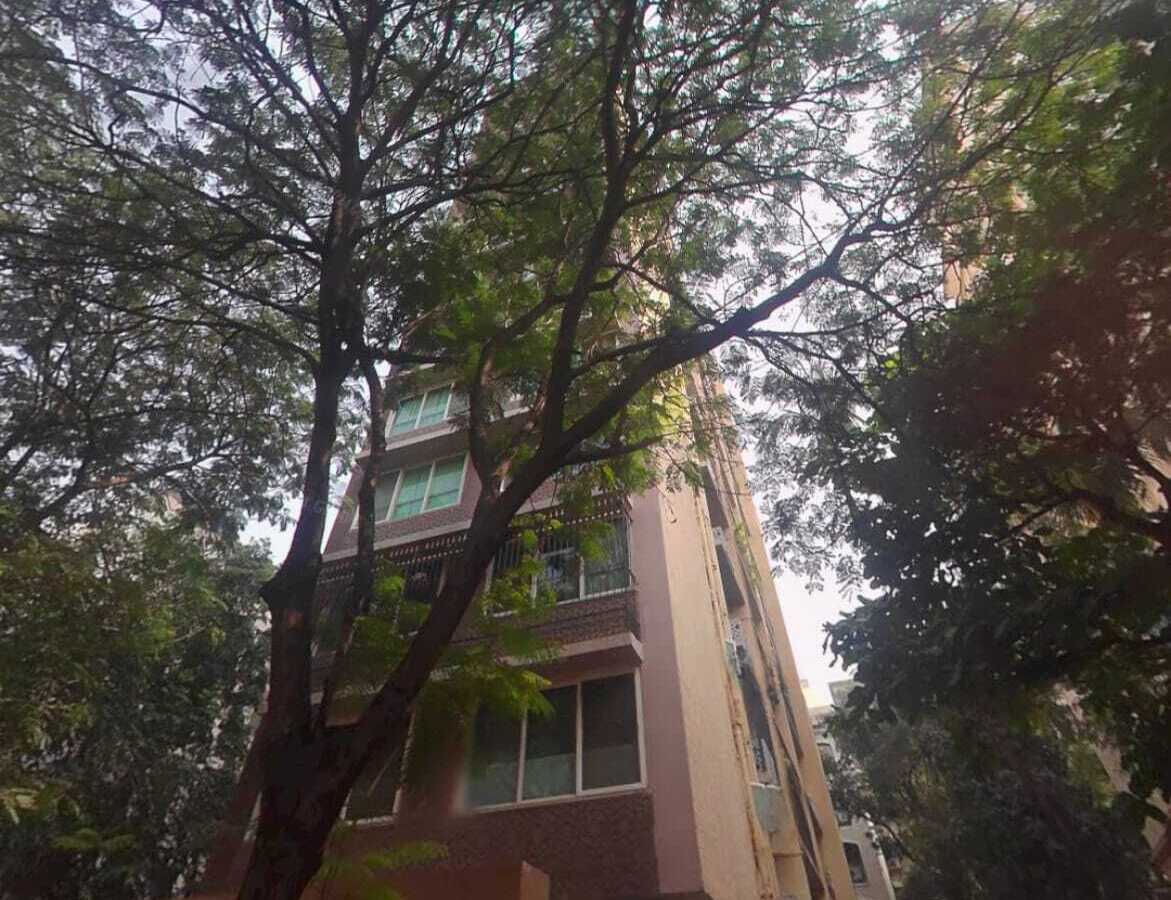 Sale 1 Bhk, 490 sft, Khar W, 16th Rd, Sea View Garden.