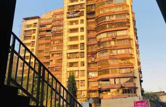 Sale 3 Bhk in Andheri W, Oshiwara, Evershine Green.