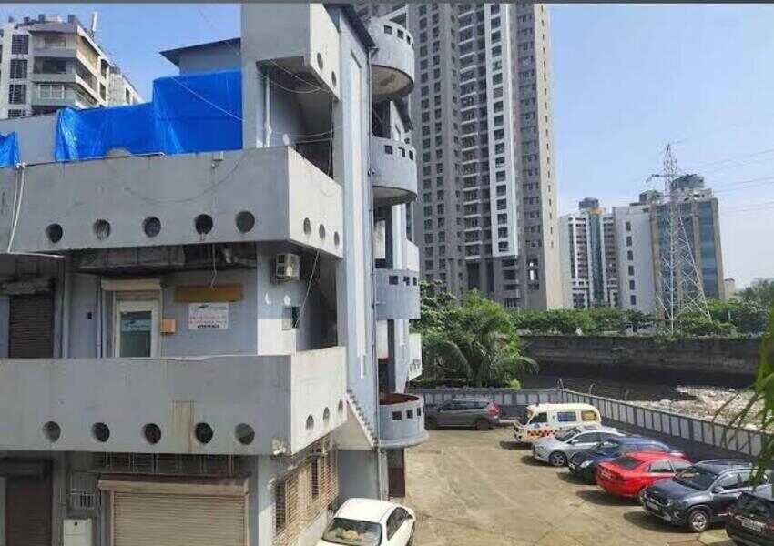 Sale 605 sft Office Space In Oshiwara Industrial Centre, Goregaon W, Off New Link Rd