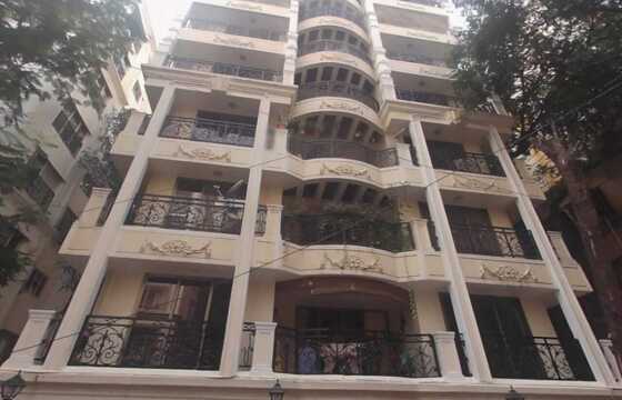 Sale 3 Bhk + Balcony in Khar W, 1350 sft, Ekta Heritage, 15th Rd.