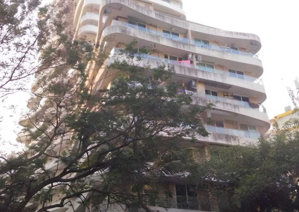 Dunhill Apartments, Khar West.