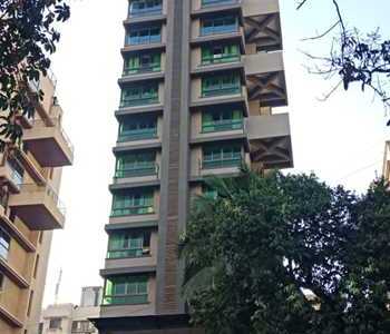 2 BHK Apartment For Rent At Linking Road, Santacruz West.