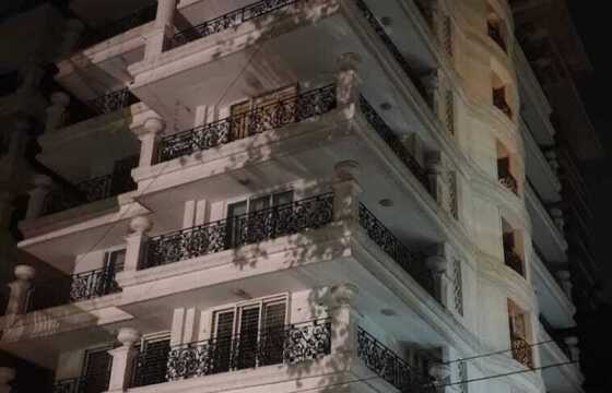 Rent F/F 3 Bhk in Khar W, Deep Apt, 15th Rd.