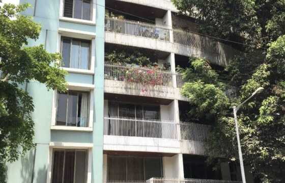 Rent Semi Furnished 2 Bhk in Bandra W, St Pauls Rd, The Moorings.