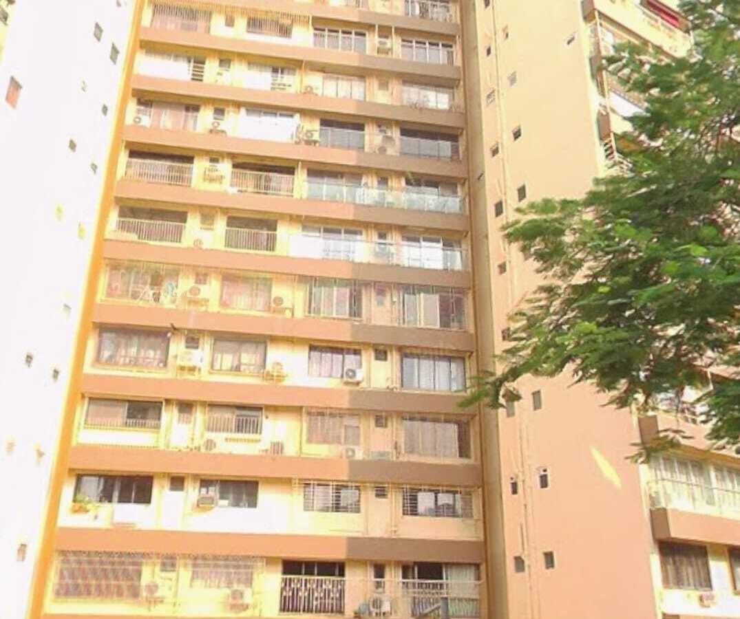 Rent F/F Sea View 3 Bhk in Bandra W, Mount Mary, Kanti Apt.