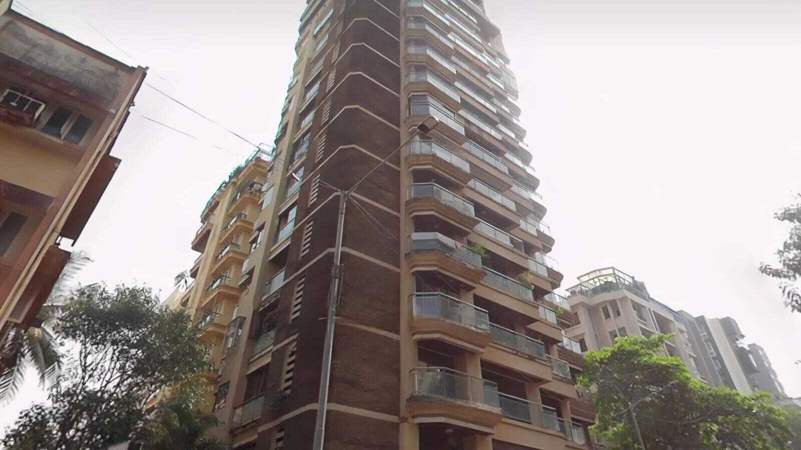 Sale 3.5 Bhk, 2200 sft, Khar W, Ambedkar Rd, Brisa Marina.