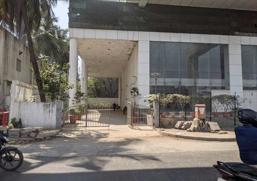 Rent 2600 sft, Office, BKC, Bandra E, Pittie Chamber.