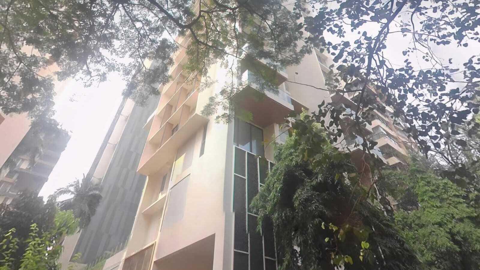Rent S/F 3 Bhk, Santacruz W, East Ave, Anand Bhuvan.