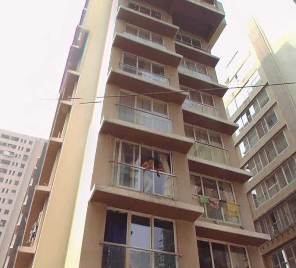 Sale F/F 2 Bhk, 650 sft, in Santacruz W, 17th Rd, Ishaan.