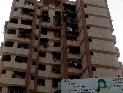 392 Sq.ft. Commercial Shop For Rent At Lokhandwala Complex Road, Andheri West.