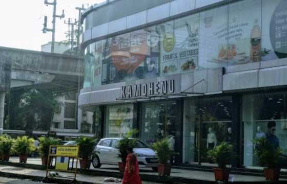Rent Shop, Andheri W Lokhandwala, Kamdhenu Shopping Centre.