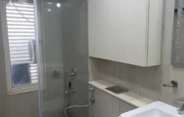 Sale Furnished 4 Bhk, 1740 sft, in Andheri W, Runwal Elegante.