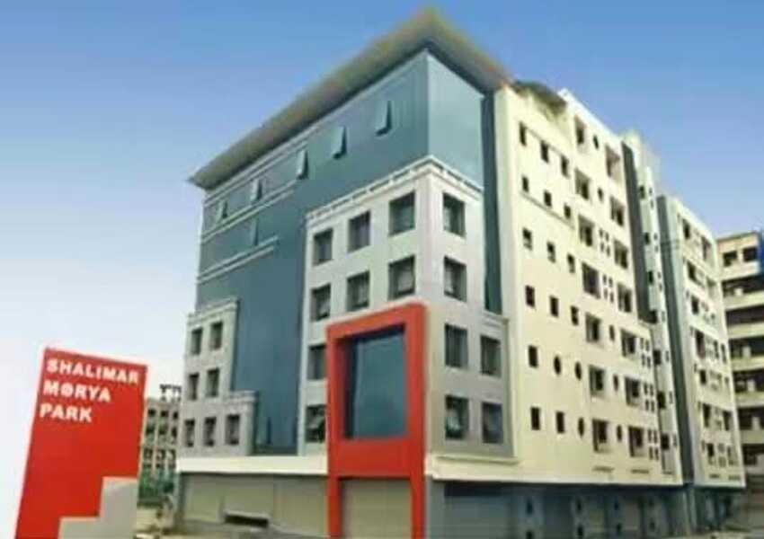 Rent F/F 820 sft Office, Andheri W, Adarsh Nagar, Shalimar Morya Park.