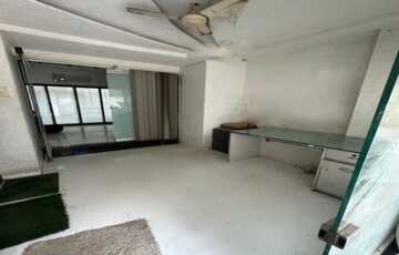 2 BHK Sale Yari Rd, Versova, in Silver Anklet Near Beach