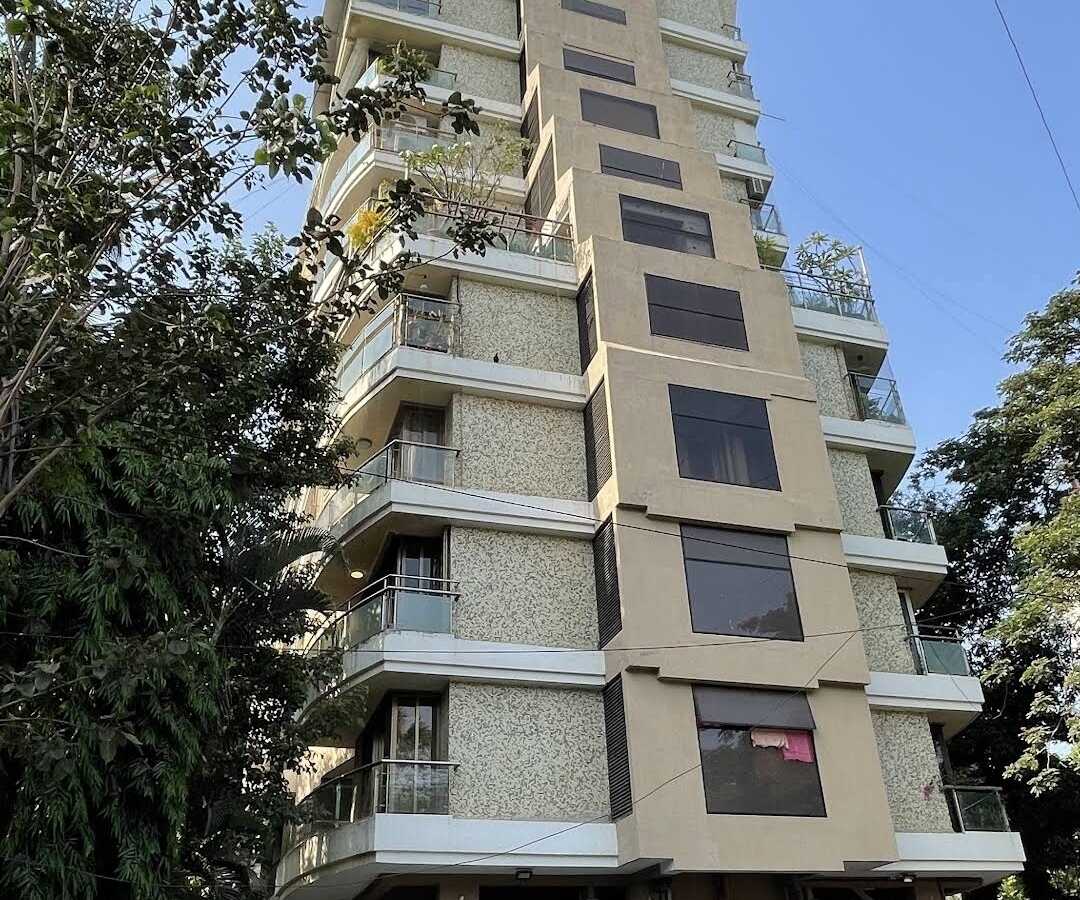 Sale 4 Bhk Penthouse + Terrace, 2400 sft, in Bandra W, Casa De Rosa.