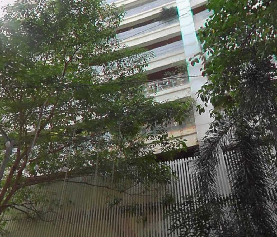 Sale 2 Bhk, 950 sft, in Bandra W, Dheeraj Celestial, 15th Rd.