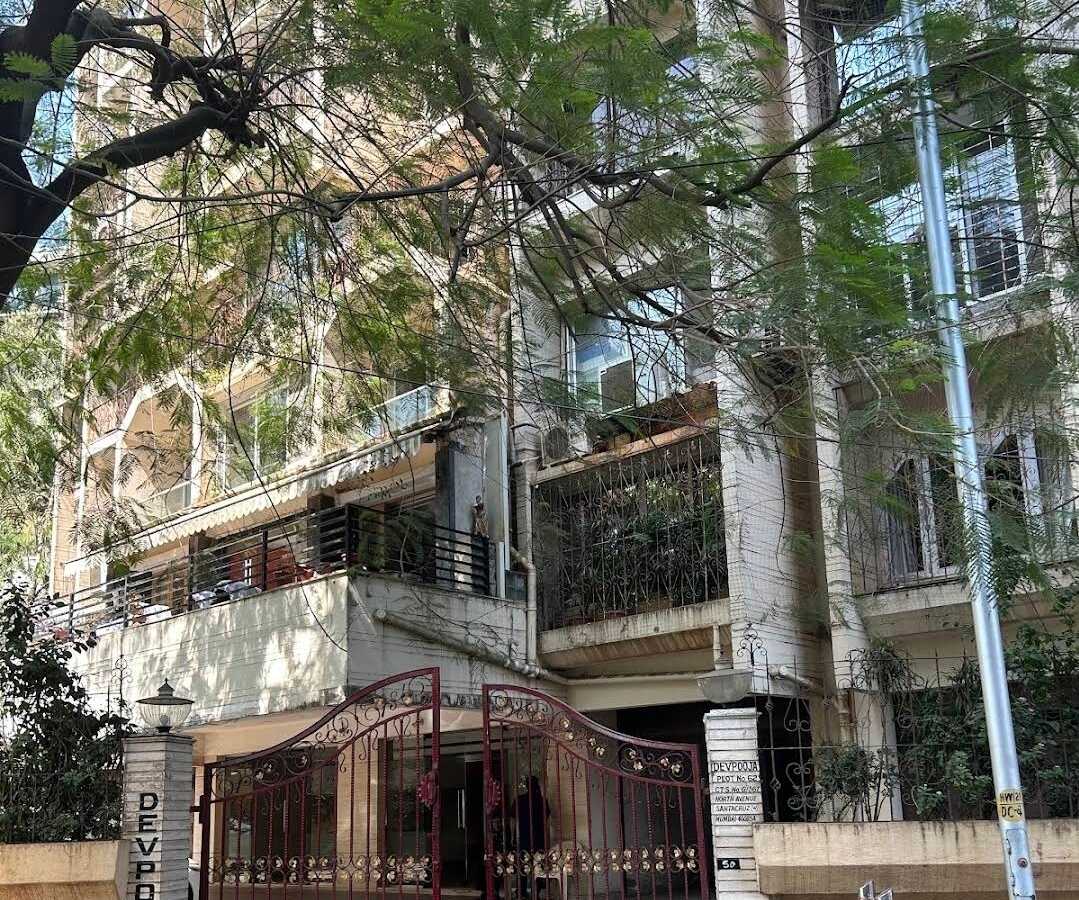 Devpooja Apartments, Santacruz West