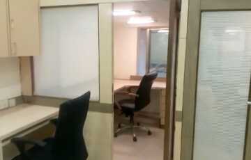 Rent Furnished 590 sft Office in Andheri W, Off Link Rd, Oberoi Chambers II.