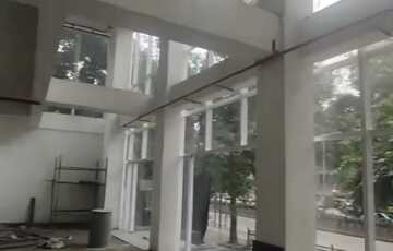 Showroom for Rent in Goregaon West.