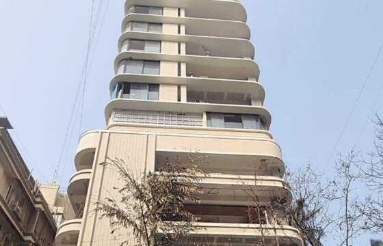 Rent 4 Bhk, 2500 sft, in Bandra W, Simar Tara, Nr Almeida Park.