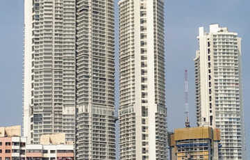 Rent F/F 4 Bhk at Crescent Bay, Parel, Shivaji Nagar.