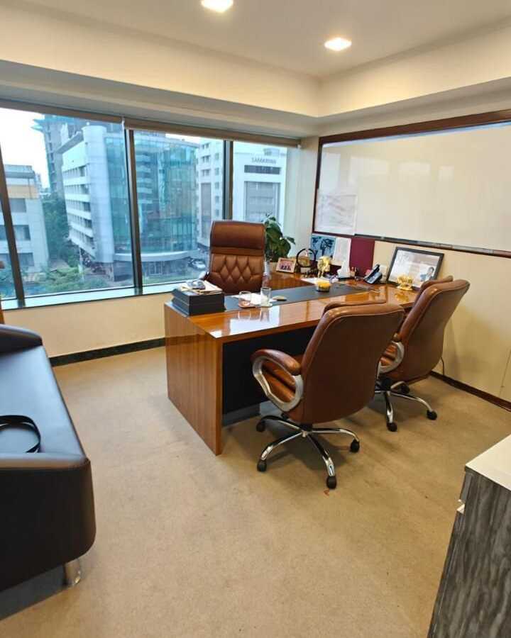 Rent 2500 sft Office, Andheri E Chakala, Solitaire Corporate Park.
