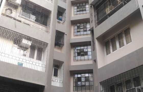 Rent, Semi furnished 3 BHK in Andheri W, Lokhandwala, Denzil CHS