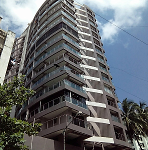 2 BHK Apartment For Sale At Pioneer Heights, Khar West.