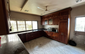 2400 sq.ft. 4 bhk Flat for Sale, Juhu JVPD Scheme, NS Rd no 10