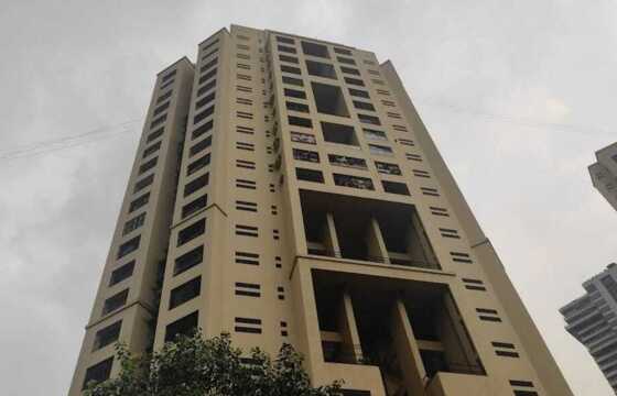 Rent Semi furnished 4 Bhk in Andheri W, Lokhandwala, Meghdoot.