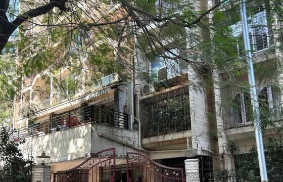Rent Furnished 4 Bhk, 2000 sft, in Santacruz W, Dev Pooja, SV Patel Rd.