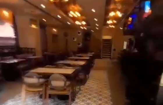 Rent 4400 sft Restaurant / Showroom in Andheri West.