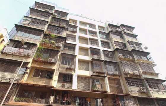 Rent Semi furnished 1 Bhk in Andheri W, Lokhandwala.