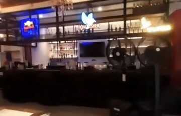 Rent 4400 sft Commercial place in Andheri West.