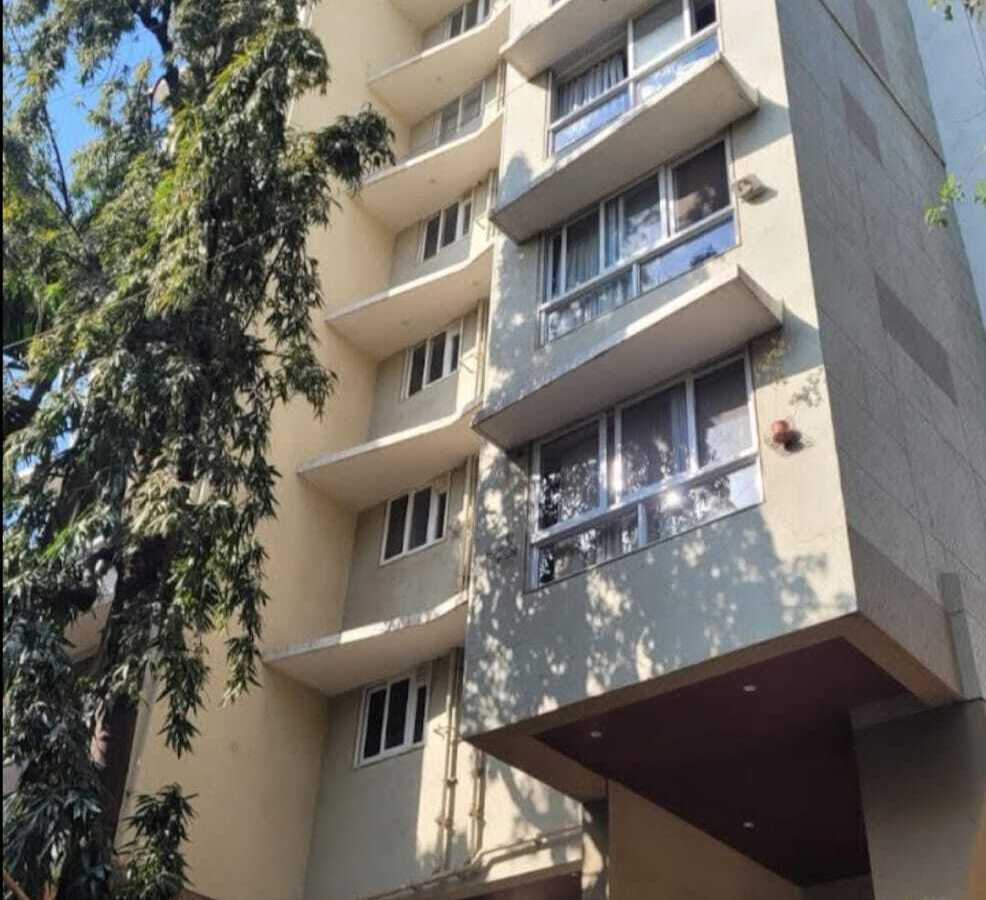 Sale Sea View 2 Bhk, 750 sft, in Santacuz W, Simran Elite, 18th Rd.