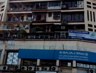 2 BHK Apartment For Rent At Dheeraj Arcade, Pali Naka, Bandra West.