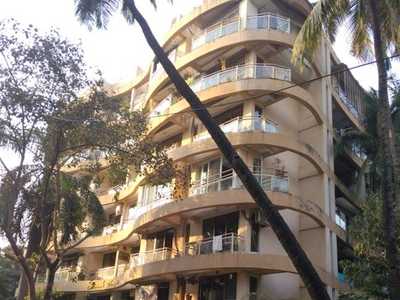 3 BHK Apartment For Rent At Dattatray Road, Santacruz West.