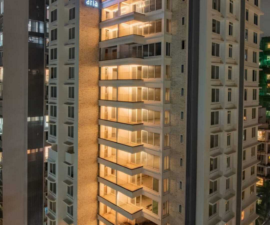 Parinee Aria, Juhu.