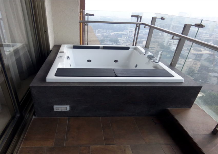 Rent Fully Furnished Sea View 5 Bhk, Bandra W, 2300 sft Flat