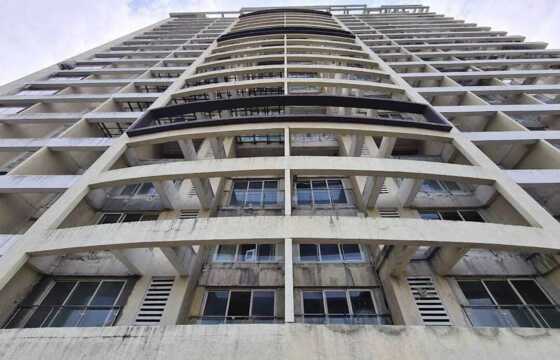 Sale 4 Bhk, 2500 sft, in Andheri West, Adarsh Nagar, Millennium Court.