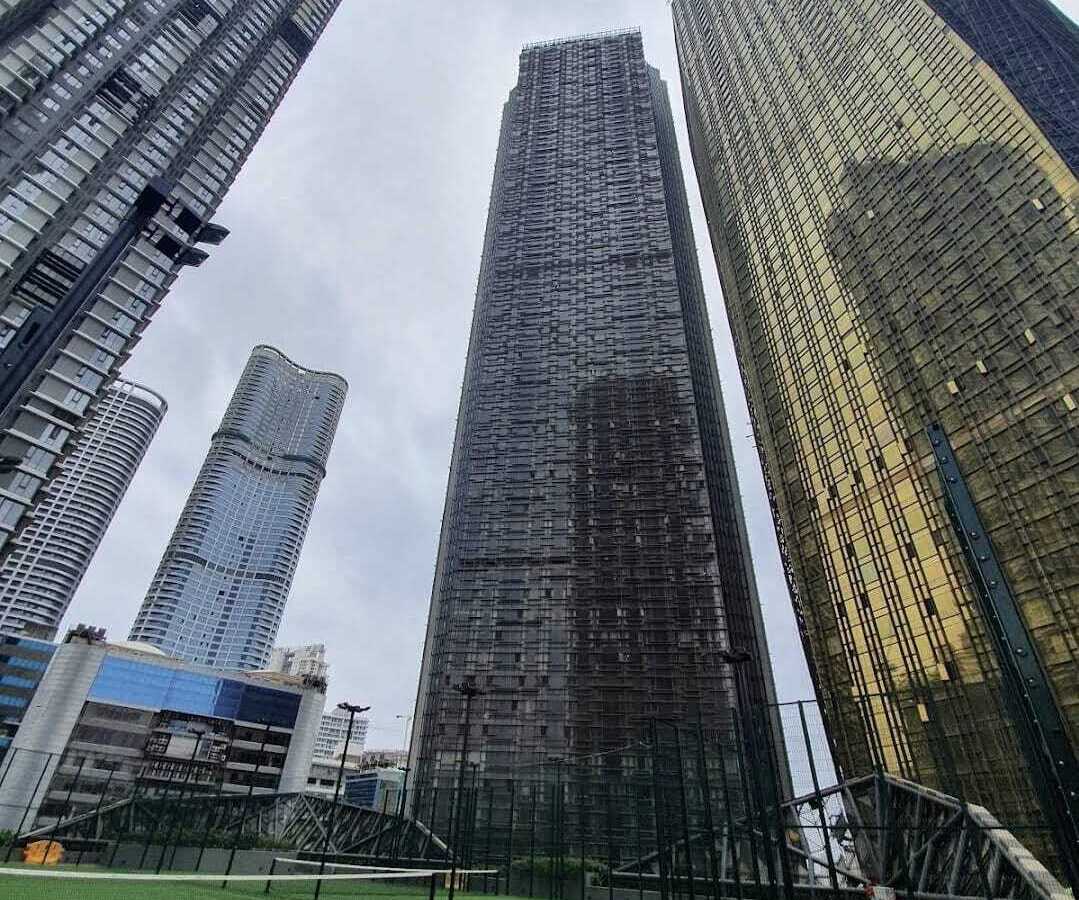Rent F/F 3 Bhk, 1373 sft, at Lodha Trump Tower, Worli.