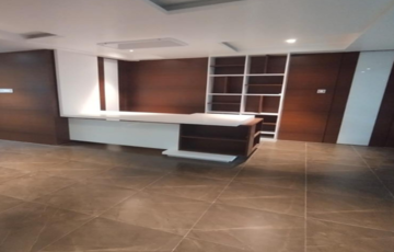 Sale Pre Leased S/F 2245 sft Office, Andheri E Chakala, Pinnacle Business Park.