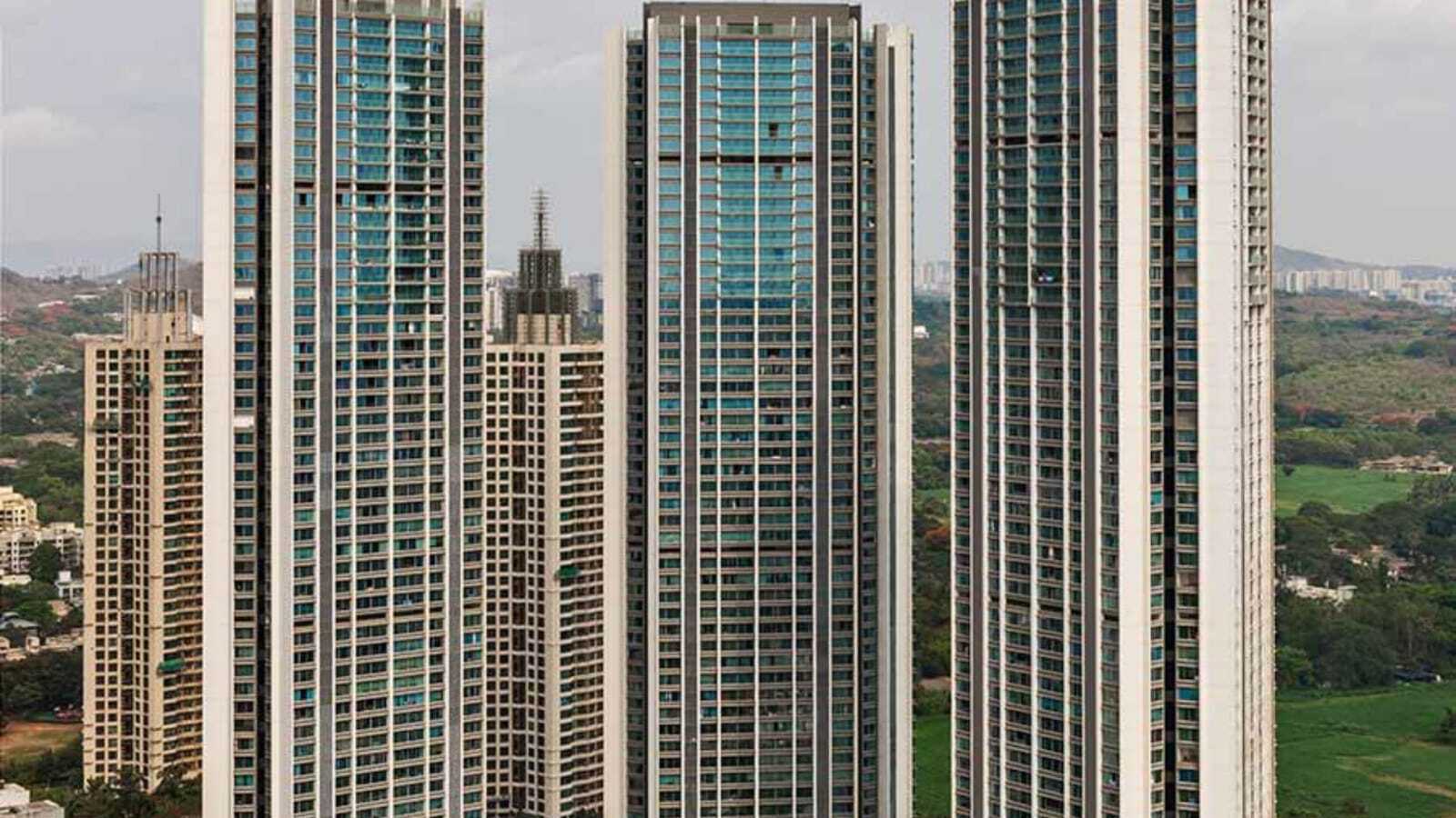 Oberoi Esquire, Goregaon East.